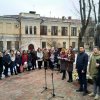 Покладання квітів до пам'ятника Бориса Грінченка