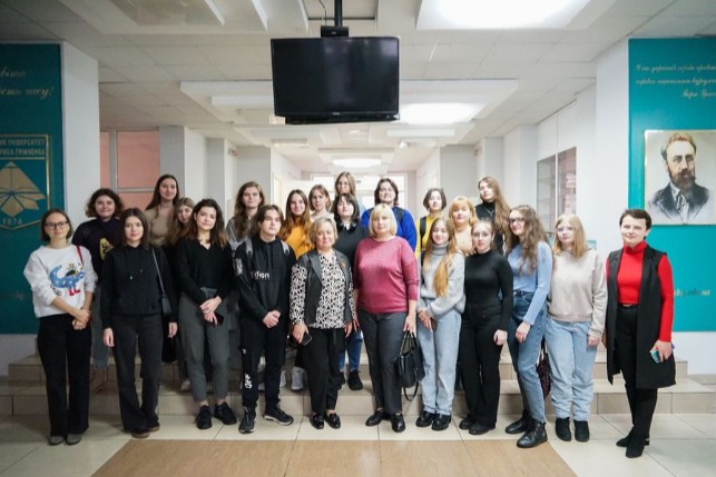 8 11 den vidkr dv dlia stud vydav fakh koluniversum02