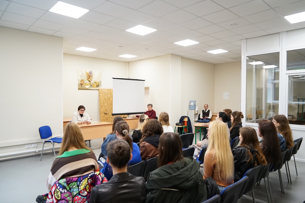 Зустріч з Ганною Жижею, журналісткою та шеф-редакторкою відомих програм