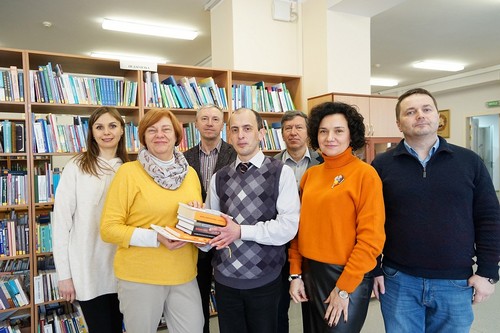kafedra mizhnarodnoi zhurnalistyky vziala uchast u mizhnarodnomu dni daruvannia knyh01